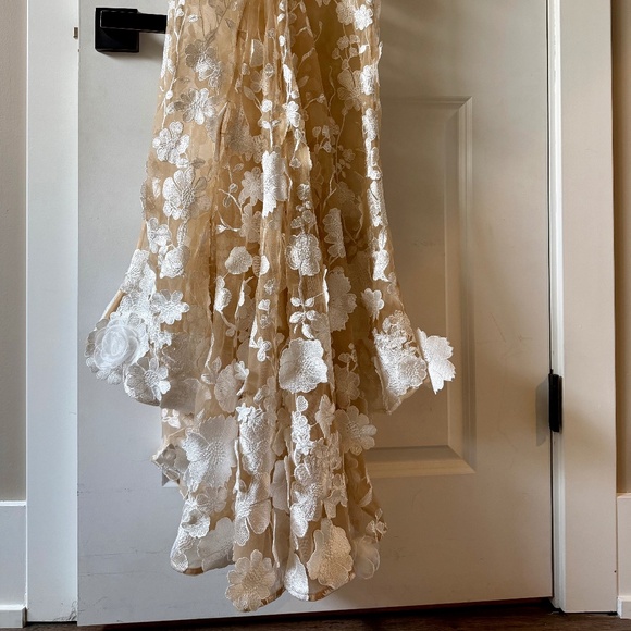 Bronx and Banco Jasmine Bridal Gown - Picture 7 of 10